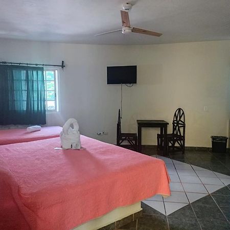 Hotel Atlantida Playa del Carmen Esterno foto