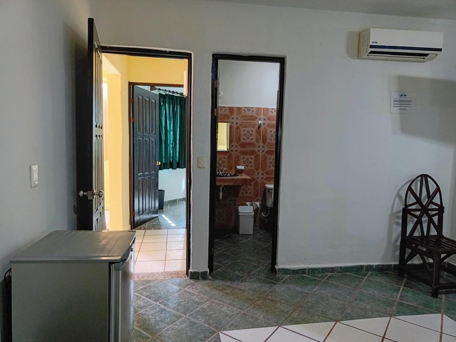 Hotel Atlantida Playa del Carmen Esterno foto