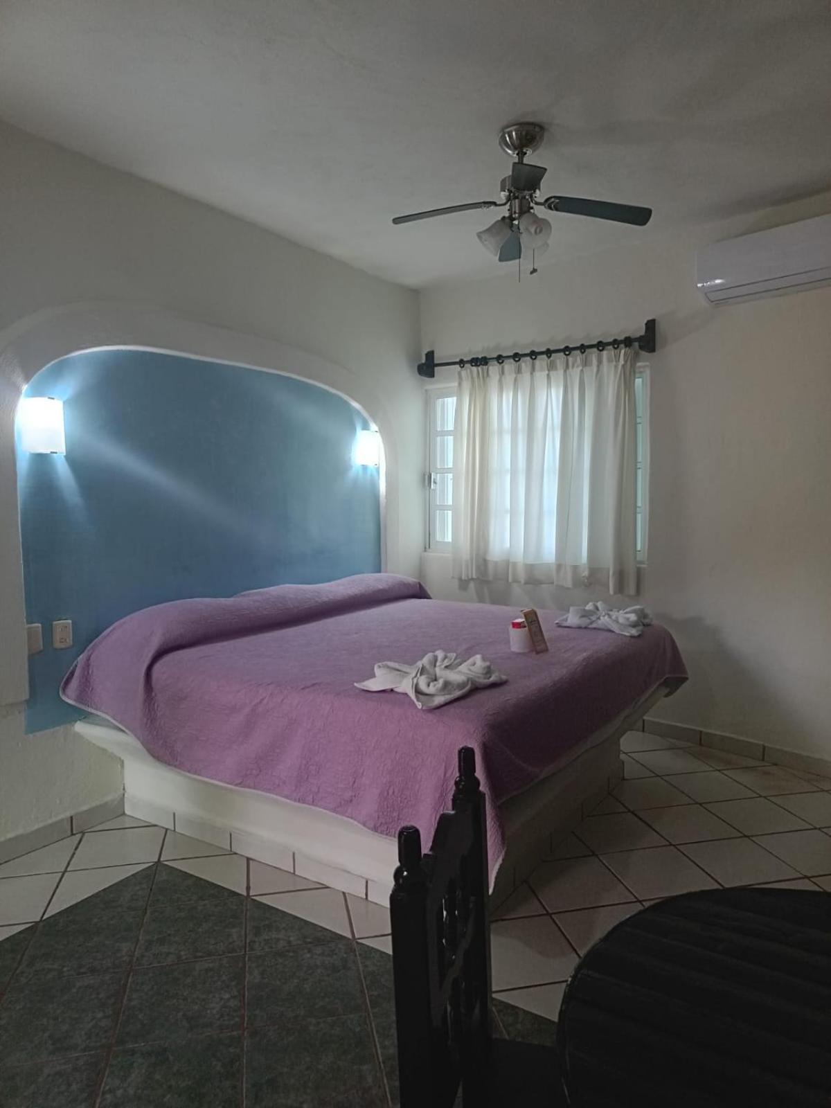 Hotel Atlantida Playa del Carmen Esterno foto